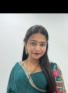 Tarana begam - Transsexual escort in Mumbai Photo 29 of 30