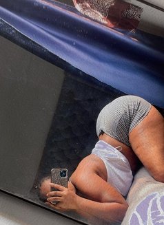 Taray - escort in Doha Photo 2 of 6