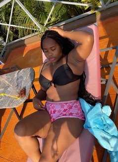 Taray - escort in Doha Photo 5 of 6