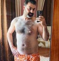Tareq - Male escort in Amman