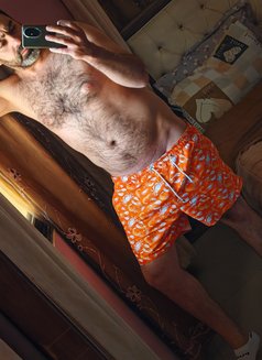 Tareq - Male escort in Amman Photo 4 of 4