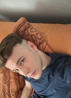 Tarık - Male escort in İstanbul Photo 5 of 5