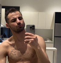 Tarkan - masseur in Riyadh