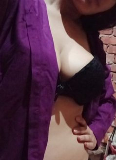 Tarta - puta in Cairo Photo 3 of 4