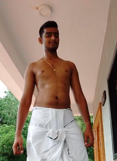 Taru - Male adult performer in Mumbai Photo 2 of 2