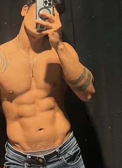 Tarun, Hot Boy for Couples and Girls - Male escort in Gurgaon Photo 1 of 4