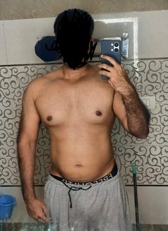 Tarun - Acompañantes masculino in Ghaziabad Photo 1 of 1
