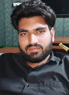 Tarun - Male escort in New Delhi Photo 2 of 5