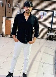 Tarun - Acompañantes masculino in New Delhi Photo 1 of 1