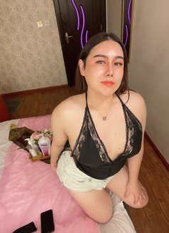Taryn Ladyboy - masseuse in Riyadh Photo 2 of 7