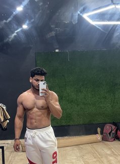 Tarzann - Male adult performer in New Delhi Photo 2 of 7