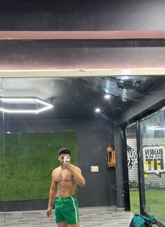 Tarzann - Male adult performer in New Delhi Photo 3 of 7