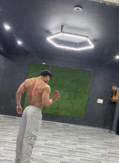 Tarzann - Male adult performer in New Delhi Photo 7 of 7