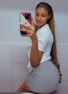 Tash bea - escort in Riyadh Photo 1 of 8