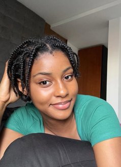 Tash bea - escort in Riyadh Photo 2 of 8