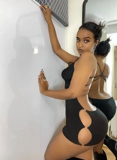 Tash bea - escort agency in Riyadh Photo 2 of 5