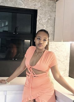 Tash bea - escort agency in Riyadh Photo 3 of 5