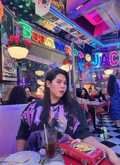 Tasha - masseuse in Makati City Photo 1 of 6