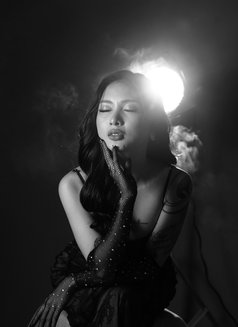 Tasha - escort in Manila Photo 8 of 9