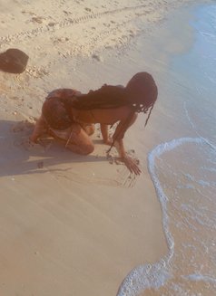 Tasha - puta in Dubai Photo 4 of 5