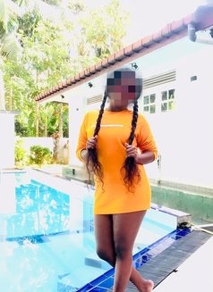 Minuli Independent VIP - escort in Colombo Photo 2 of 8