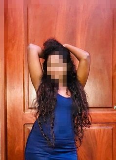 Minuli Independent VIP - escort in Colombo Photo 4 of 8