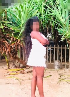 Minuli Independent VIP - escort in Colombo Photo 5 of 8