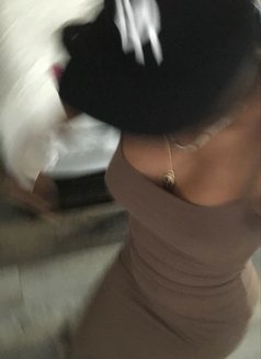 Tashley* - puta in Nairobi Photo 5 of 6