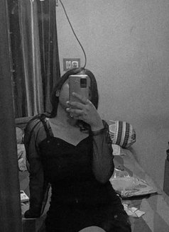 Tashu - escort in Noida Photo 4 of 4