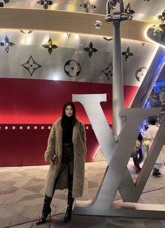 TASTE MY CUMMMMMMMMM - Transsexual escort in Shanghai Photo 30 of 30