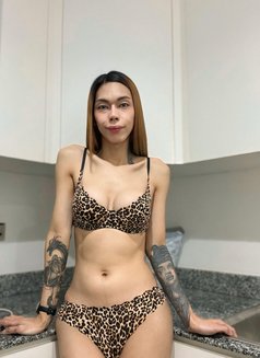 Taste My Hard Banana 🇵🇭 - Acompañantes transexual in Abu Dhabi Photo 21 of 22