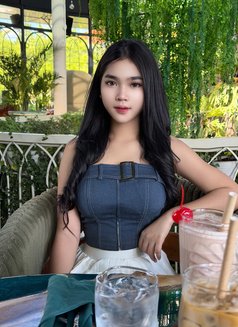 Tasya - puta in Bali Photo 4 of 14