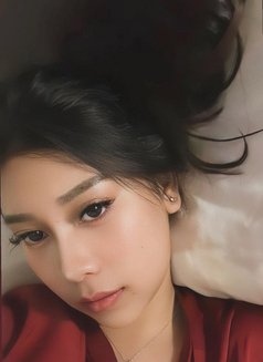 Tasya - puta in Jakarta Photo 6 of 6