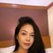 Tasya - puta in Singapore Photo 2 of 7