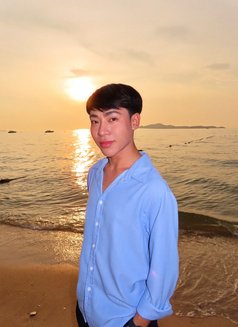 Tat - Male escort in Pattaya Photo 4 of 22