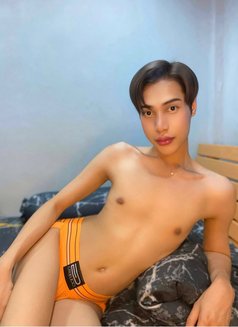 TATA hot gay from Thailand 🇹🇭 - Male escort in Al Juffair Photo 13 of 13