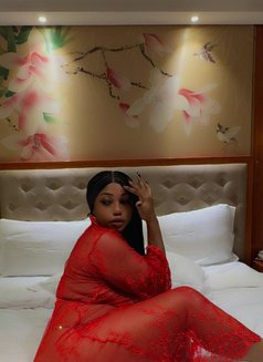 Tatiana - puta in Guangzhou Photo 4 of 4