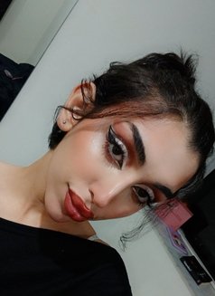 Tatiana - Transsexual escort in Beirut Photo 3 of 6