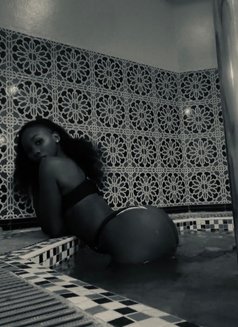 Tatie Trish - escort in Al Manama Photo 5 of 8