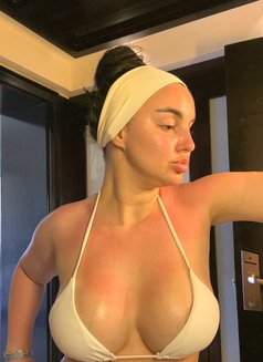 Tatti - escort in Dubai Photo 4 of 8