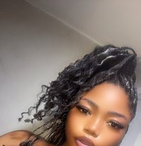 Extra - escort in Noida Photo 1 of 4