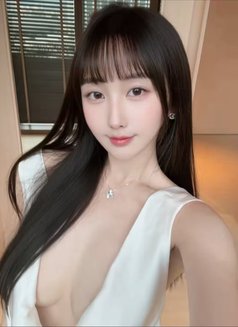 Taylor - escort in Shenzhen Photo 5 of 6