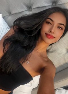 Taylor - escort in Tokyo Photo 4 of 8