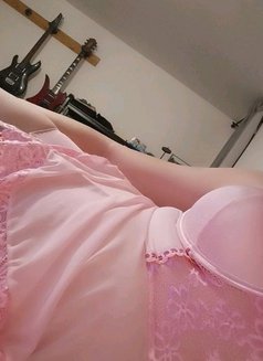 Taz - Transsexual escort in Tokyo Photo 1 of 4