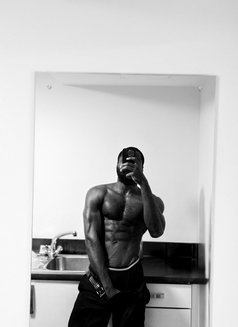 Tboy - Acompañantes masculino in London Photo 5 of 5