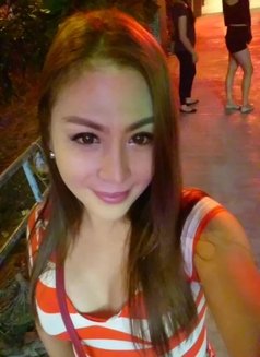 te AKESHA CAM SHOW - Transsexual escort in Manila Photo 14 of 15