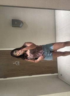 Tea - escort in Dubai Photo 1 of 3