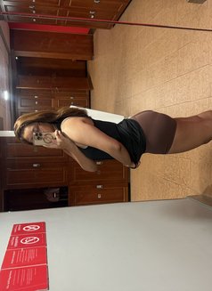 Tea - escort in Dubai Photo 2 of 3