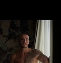 Teddy UK - Acompañantes masculino in Phuket