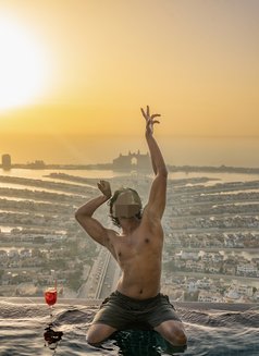Teddy 🧸 - Male escort in Abu Dhabi Photo 6 of 6